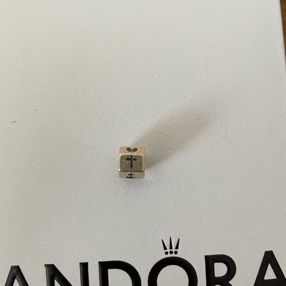 Pretty Pandora Charm - Picture 3 of 3